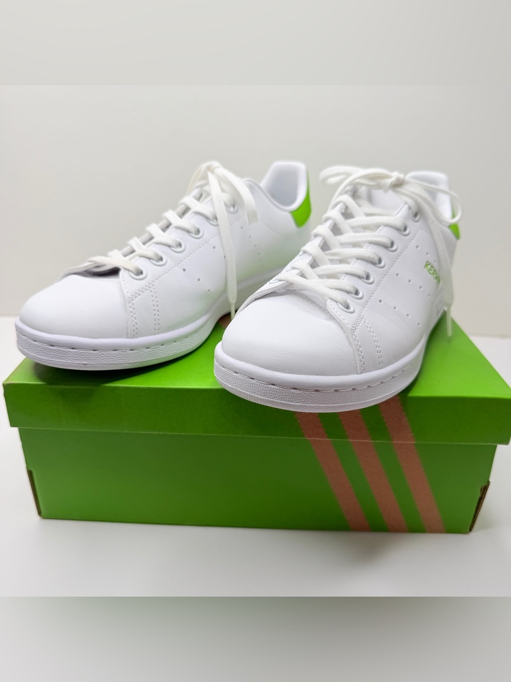 Adidas Stan Smith x Disney Kermit the Frog